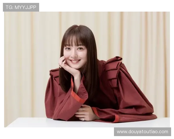 佐佐木希:不止于颜值的荧幕精灵,一次次蜕变的日系女演员 佐佐木希:不止于颜值的荧幕精灵,一次次蜕变的日系女演员